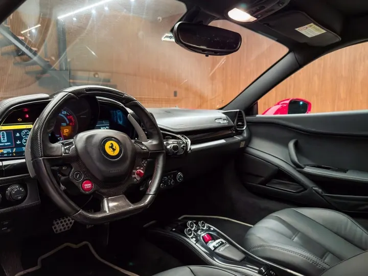 FERRARI 458 ITALIA — foto 5