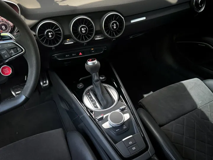 AUDI TT RS — foto 10