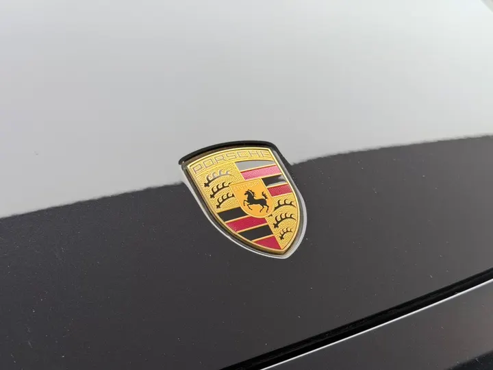 PORSCHE CAYENNE — foto 5