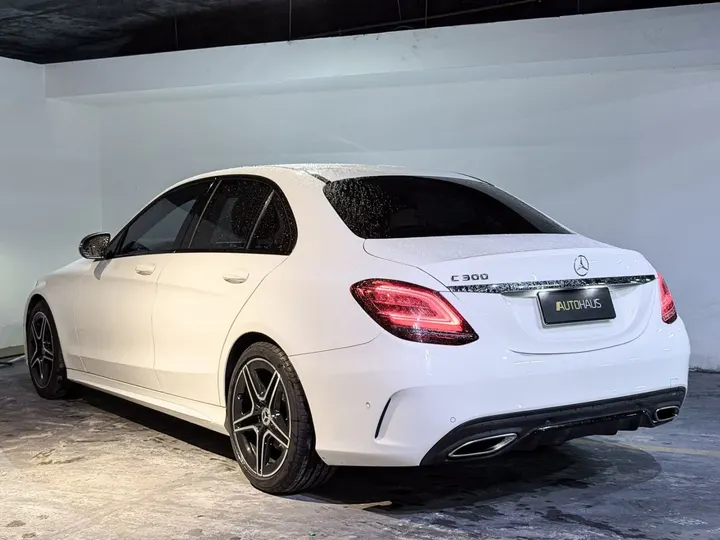 MERCEDES-BENZ C 300 — foto 11