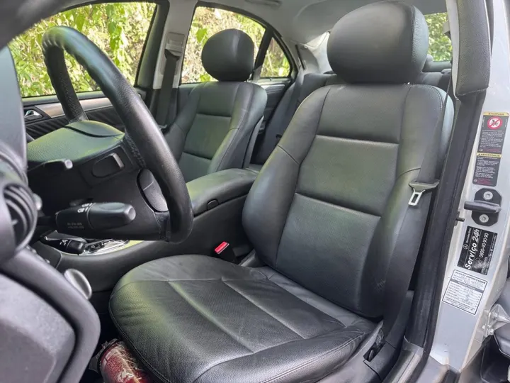 MERCEDES-BENZ C 350 — foto 5