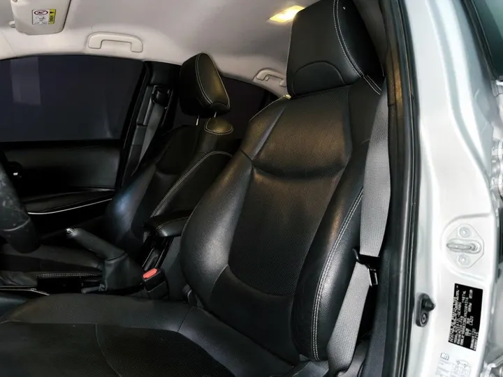 TOYOTA COROLLA — foto 4