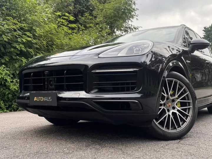 PORSCHE CAYENNE — foto 3