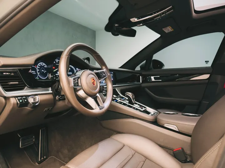 PORSCHE PANAMERA — foto 10