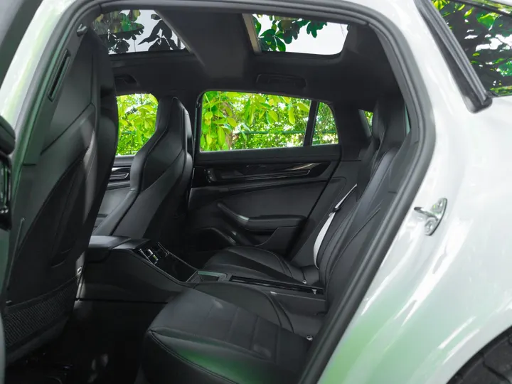 PORSCHE PANAMERA — foto 16