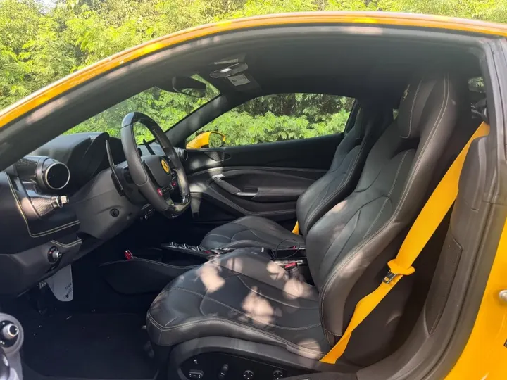 FERRARI F8 TRIBUTO — foto 8