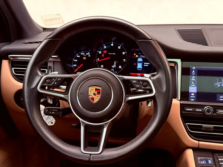 PORSCHE MACAN — foto 9