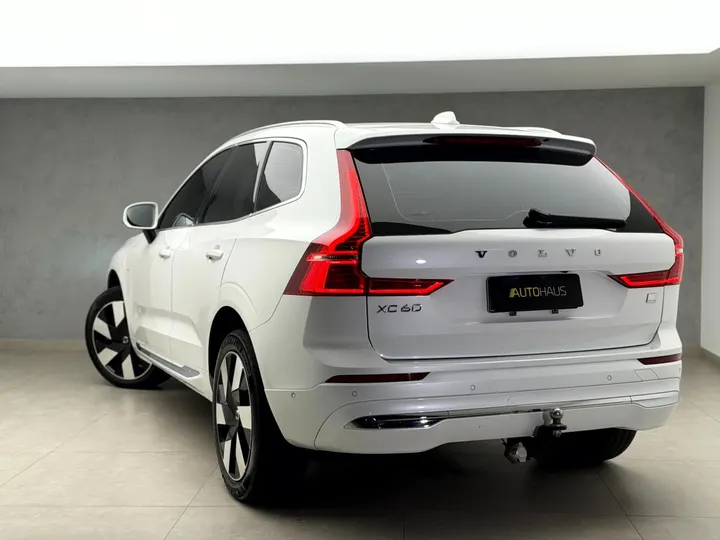 VOLVO XC60 — foto 17
