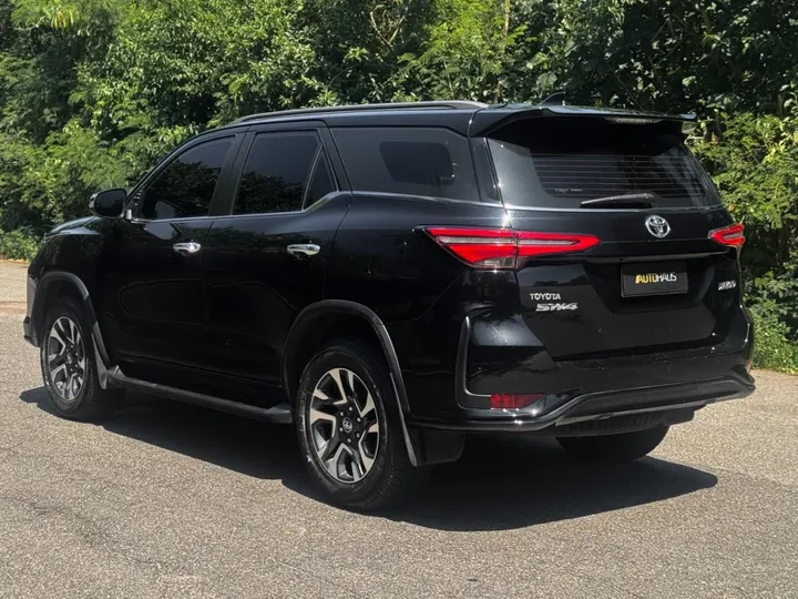 TOYOTA HILUX SW4 — foto 13