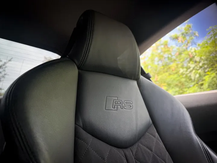 AUDI TT RS — foto 13