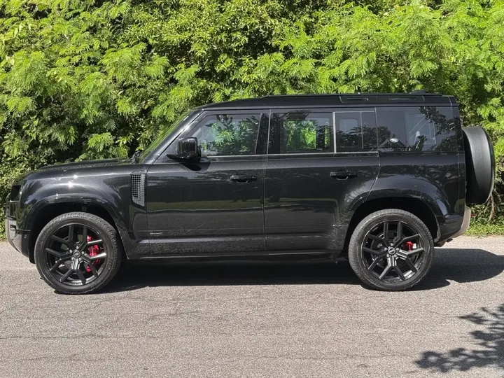 LAND ROVER DEFENDER — foto 14