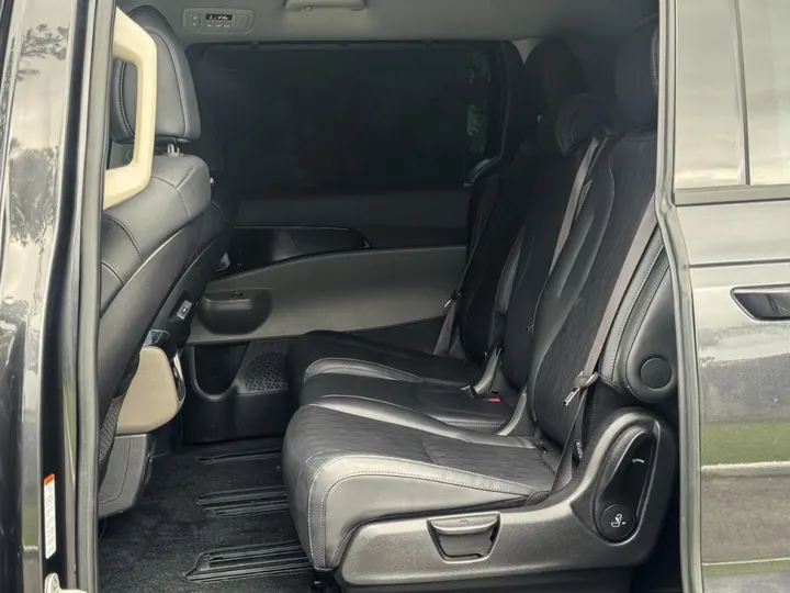 KIA CARNIVAL — foto 14