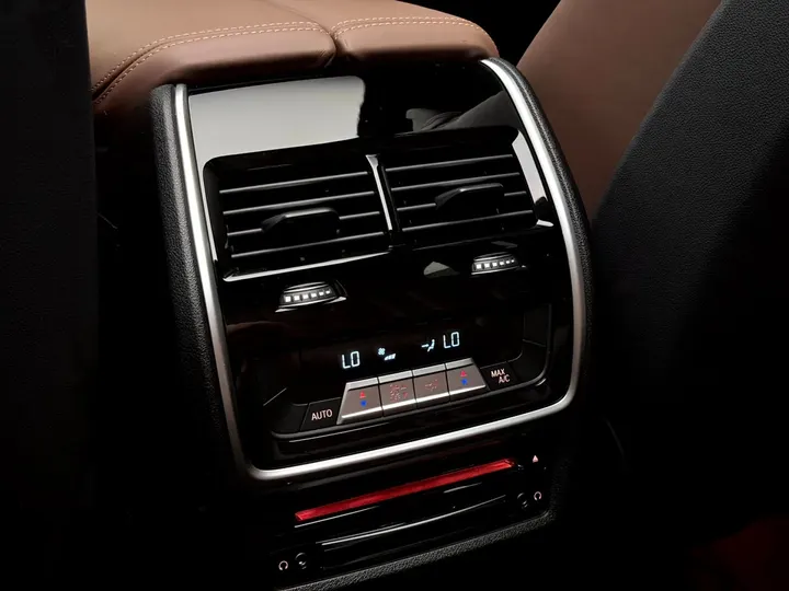 BMW X5 — foto 17