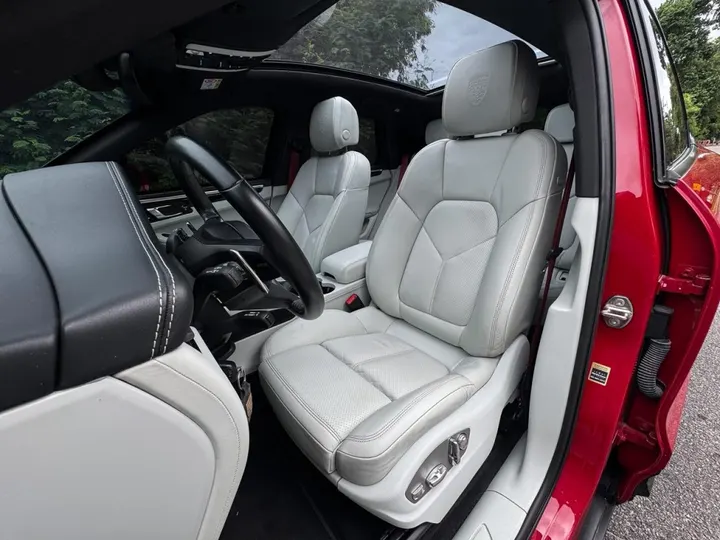 PORSCHE MACAN — foto 5