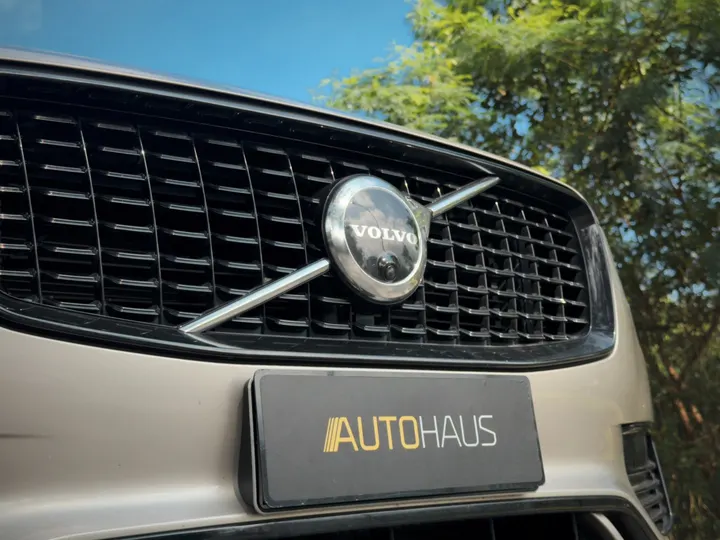 VOLVO XC90 — foto 4