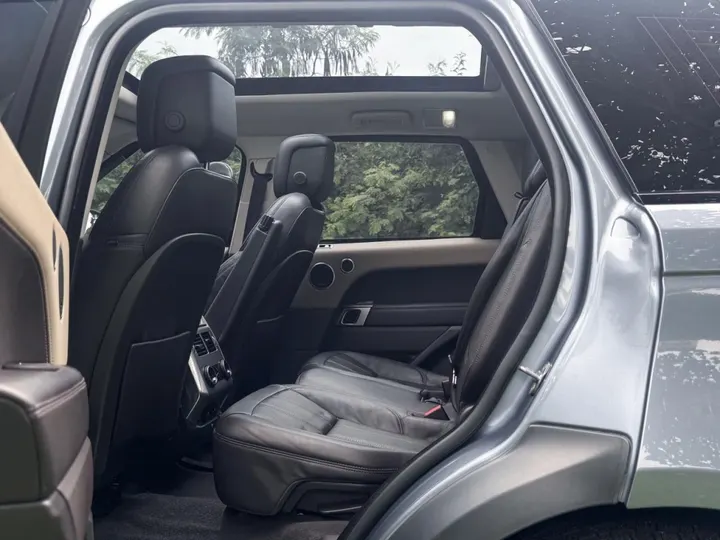 LAND ROVER RANGE ROVER SPORT — foto 14