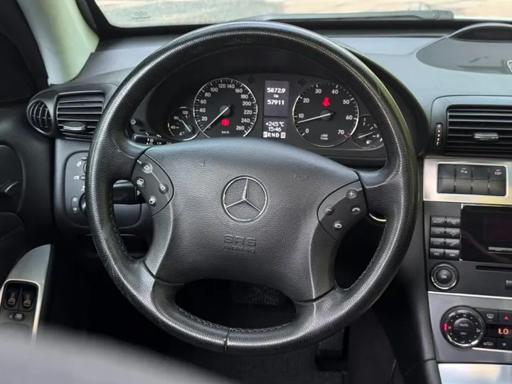 MERCEDES-BENZ C 350 — foto 9