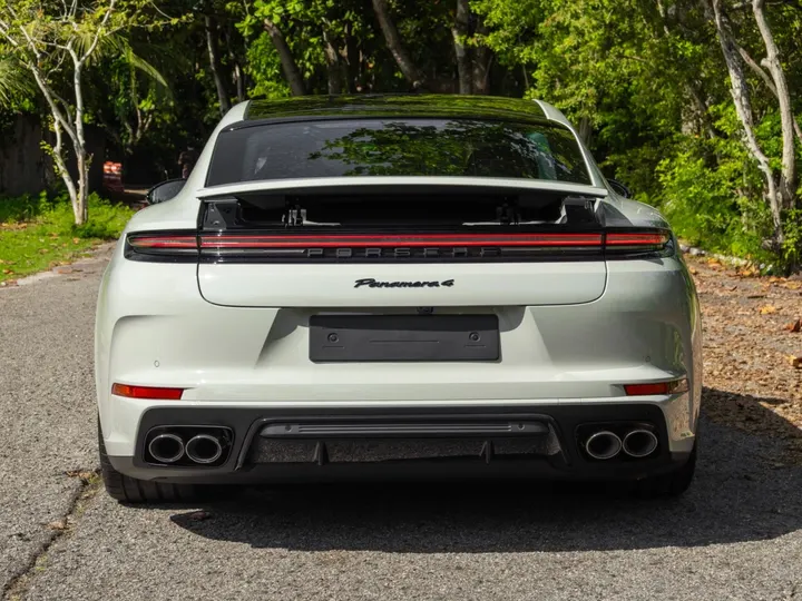 PORSCHE PANAMERA — foto 21