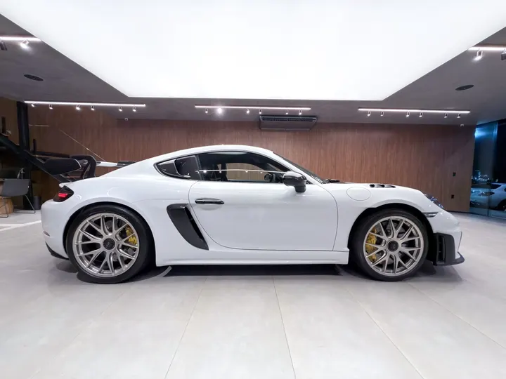 PORSCHE 718 — foto 10