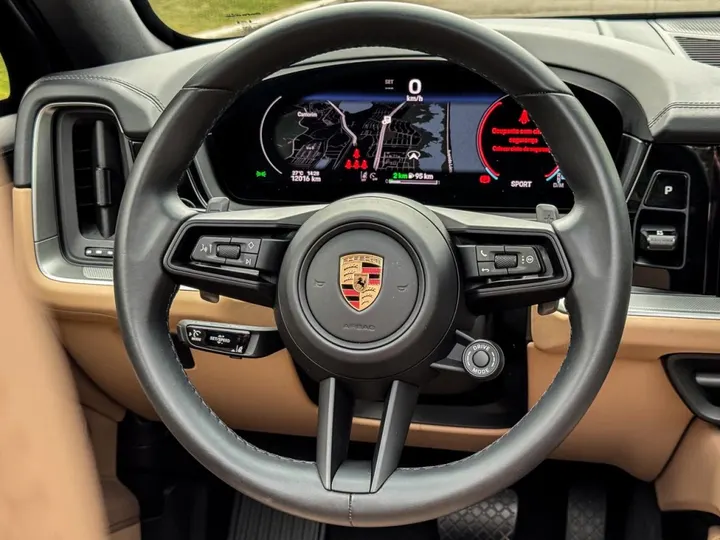 PORSCHE CAYENNE — foto 12