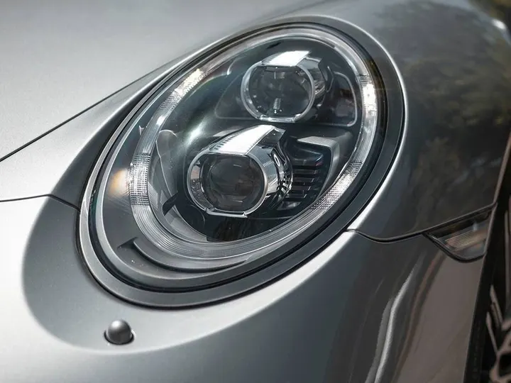 PORSCHE 911 — foto 15