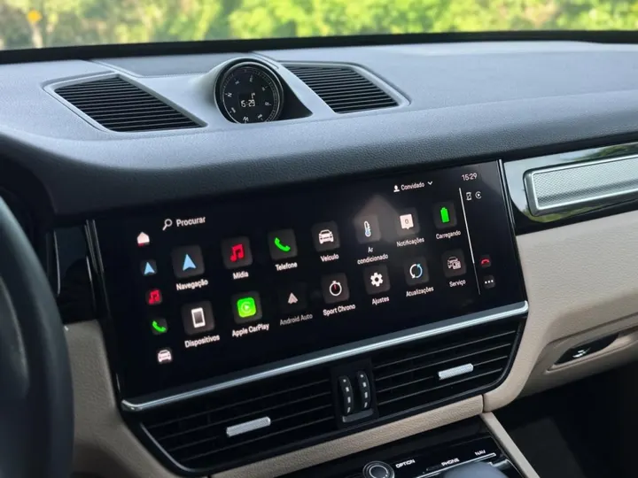 PORSCHE CAYENNE — foto 12