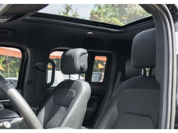 LAND ROVER DEFENDER — foto 10