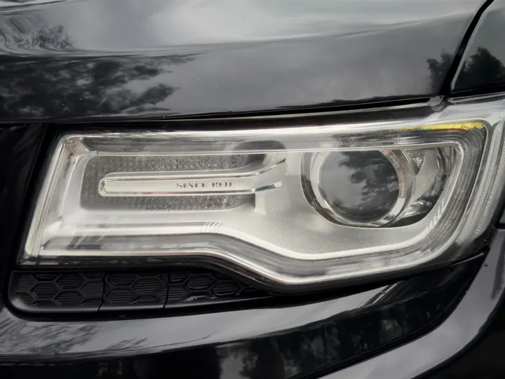 JEEP GRAND CHEROKEE — foto 4