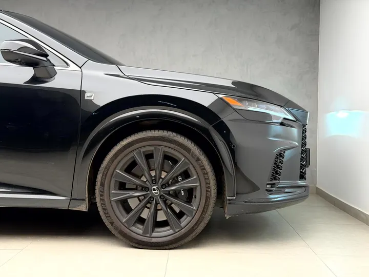 LEXUS RX 500h — foto 12