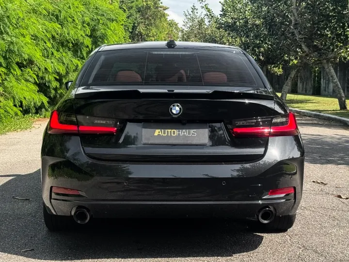 BMW 320i — foto 13