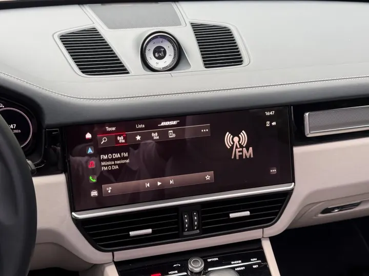 PORSCHE CAYENNE — foto 11
