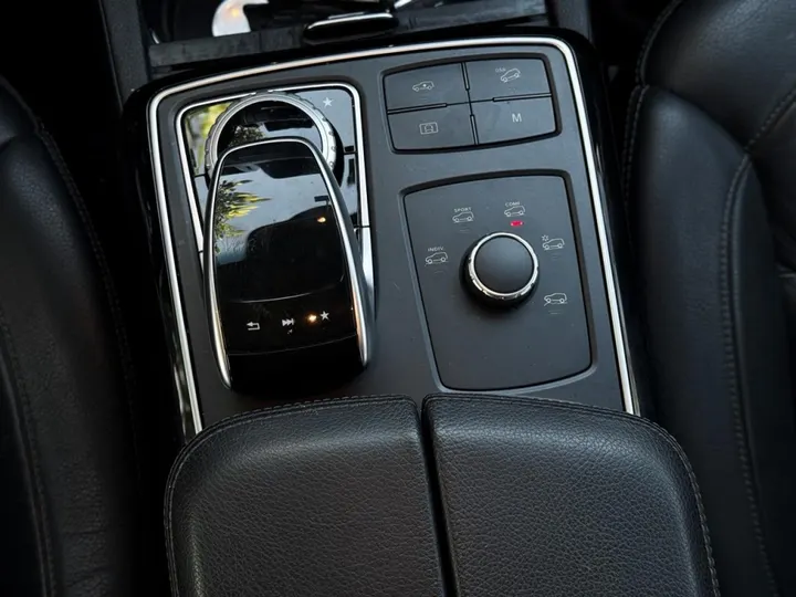 MERCEDES-BENZ GLS 350 — foto 7