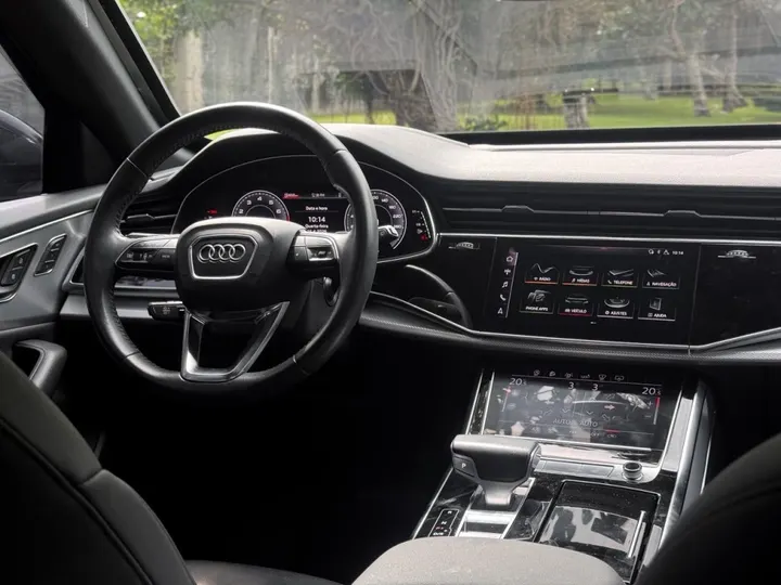 AUDI Q8 — foto 8