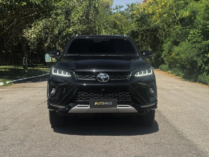 TOYOTA HILUX SW4 — foto 2