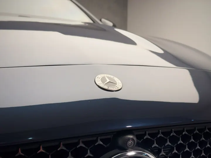 MERCEDES-BENZ C 300 — foto 4